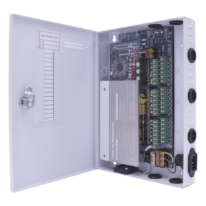 Fuente de Alimentación Multicanal / 18 Canales / 30 A Total / 1.85 A por Salida / Voltaje Ajustable 11-15 VDC / 200 W / Operación -20°C a 70°C